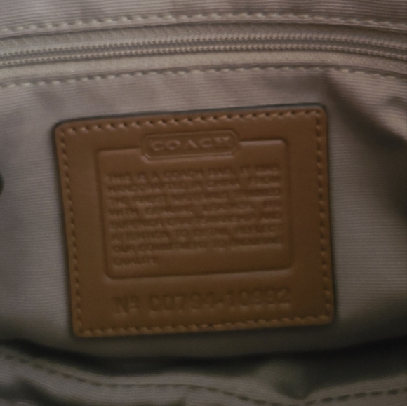 COACH HAND BAG LIKE NEW - Picture 9 of 11